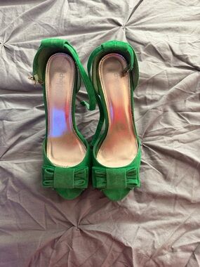 Chase + Chloe Emerald Green Suede Peep-Toe Bow Ankle-Heel